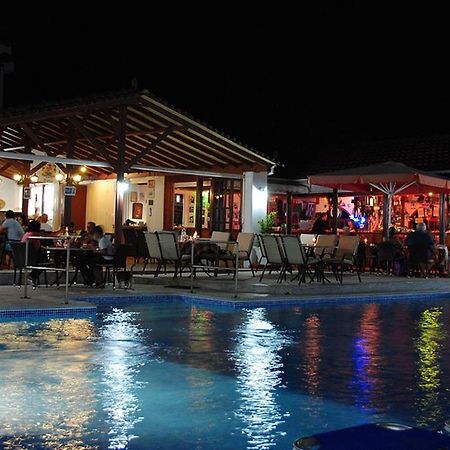 Golden Beach Koukounaries ภายนอก รูปภาพ