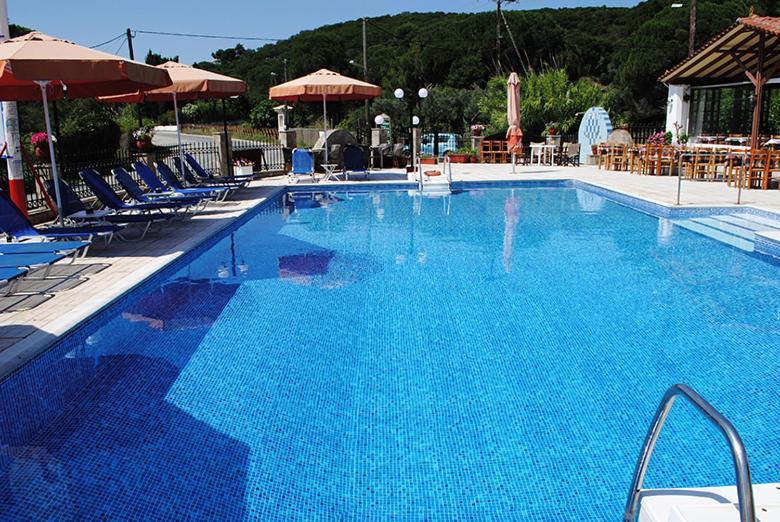 Golden Beach Koukounaries ภายนอก รูปภาพ